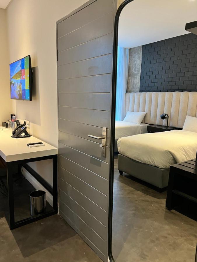 The Urban Hotel Lusaka Zewnętrze zdjęcie